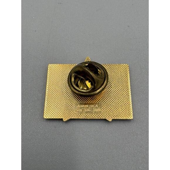 Vintage Branson Missouri Rectangular Shaped W/ Guitar Picture Lapel Pin - Picture 2 of 4